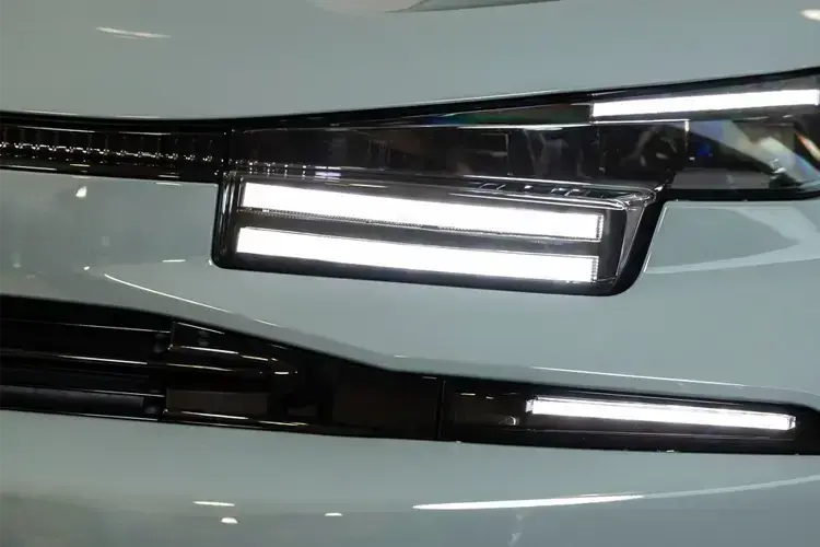 1.2 [130] Plus 5dr Auto