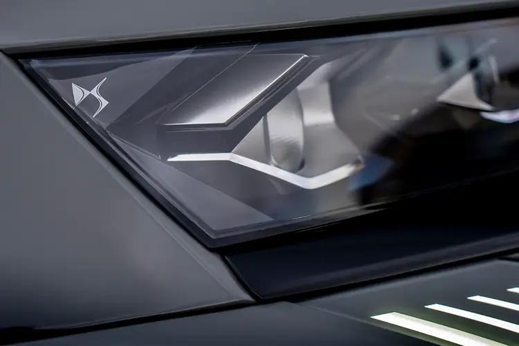 DS DS 7 CROSSBACK HATCHBACK Performance Line +