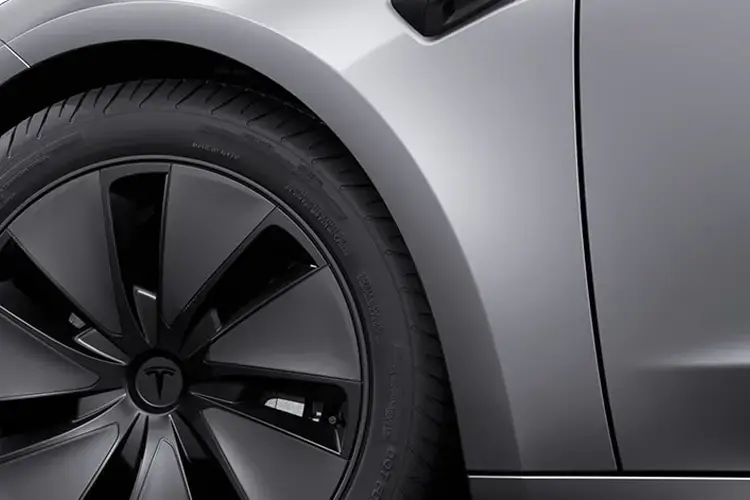 RWD 4dr Auto [Textile + Vegan Leather]