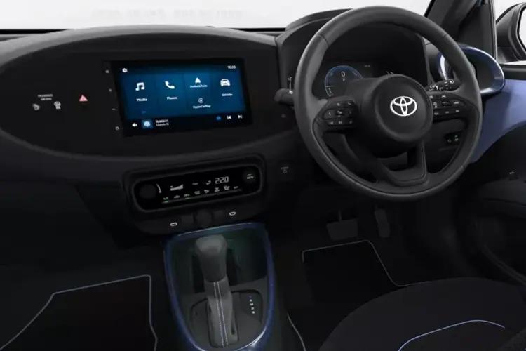 TOYOTA AYGO X HATCHBACK Edge TOYOTA AYGO X HATCHBACK Edge