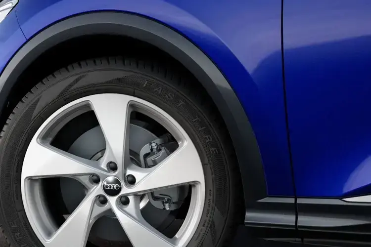 AUDI Q5 ESTATE Sport