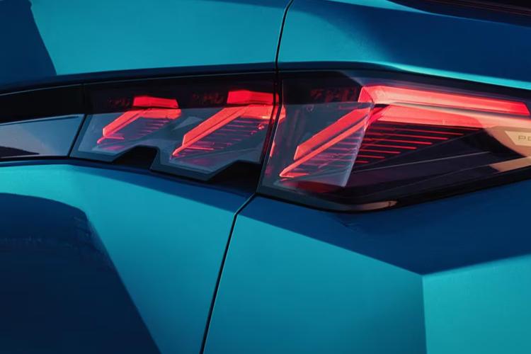 PEUGEOT 3008 ESTATE Allure Premium