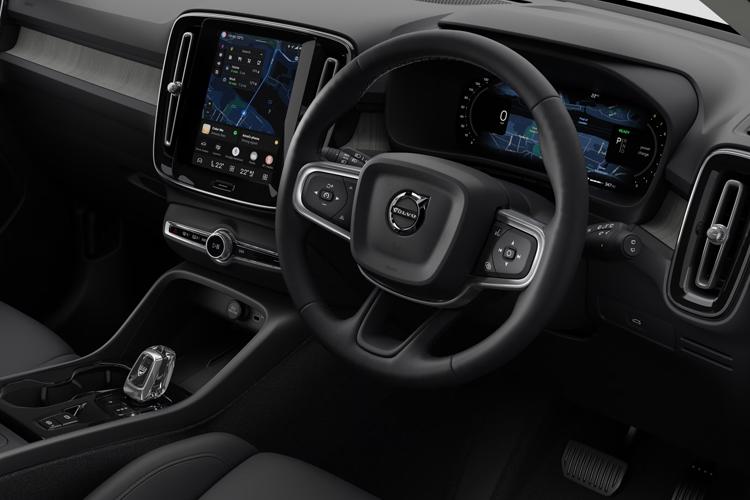 VOLVO XC40 ESTATE Ultra Black Edition