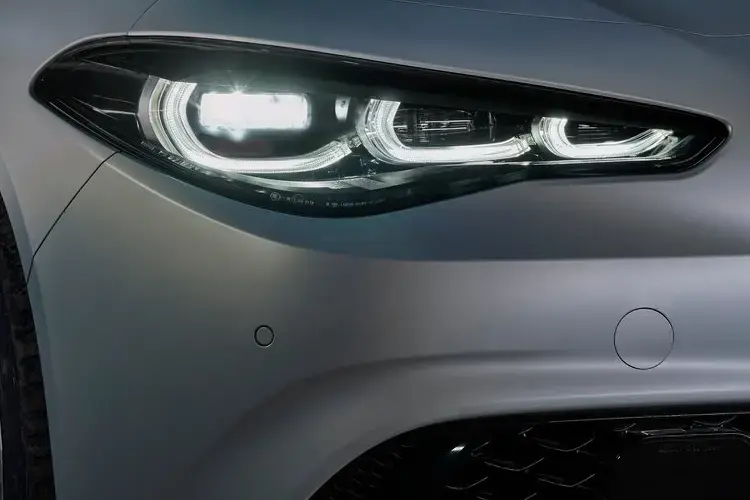 ALFA ROMEO GIULIA SALOON Quadrifoglio Collezione