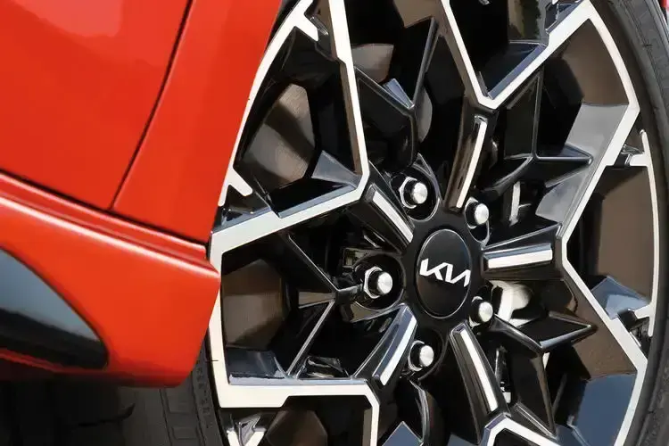 KIA CEED HATCHBACK 2