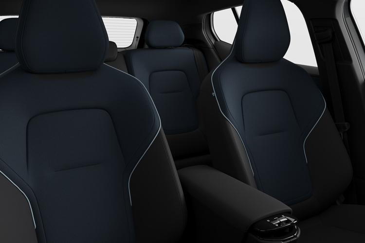 VOLVO EX30 ESTATE Plus Black Edition VOLVO EX30 ESTATE Plus Black Edition