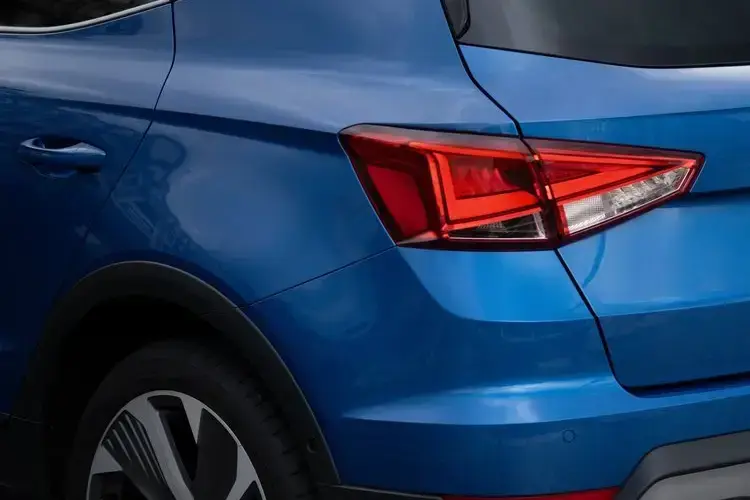 SEAT ARONA HATCHBACK SE SEAT ARONA HATCHBACK SE