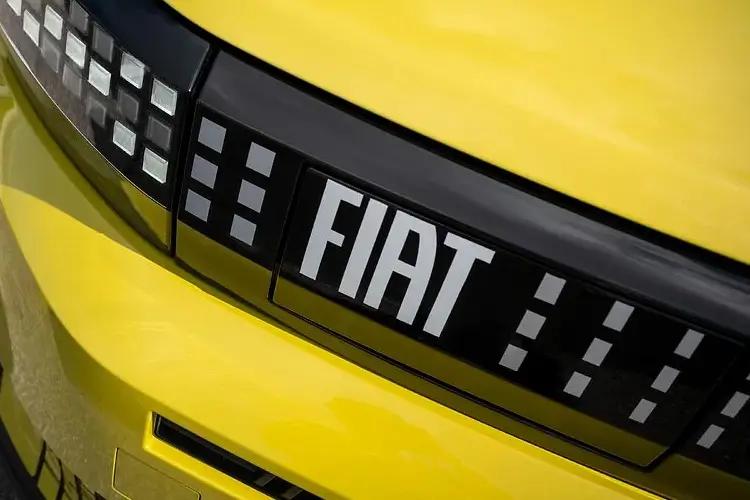 FIAT GRANDE PANDA HATCHBACK La Prima