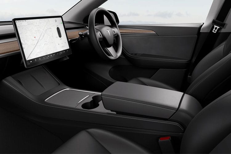 TESLA MODEL Y HATCHBACK Long Range TESLA MODEL Y HATCHBACK Long Range
