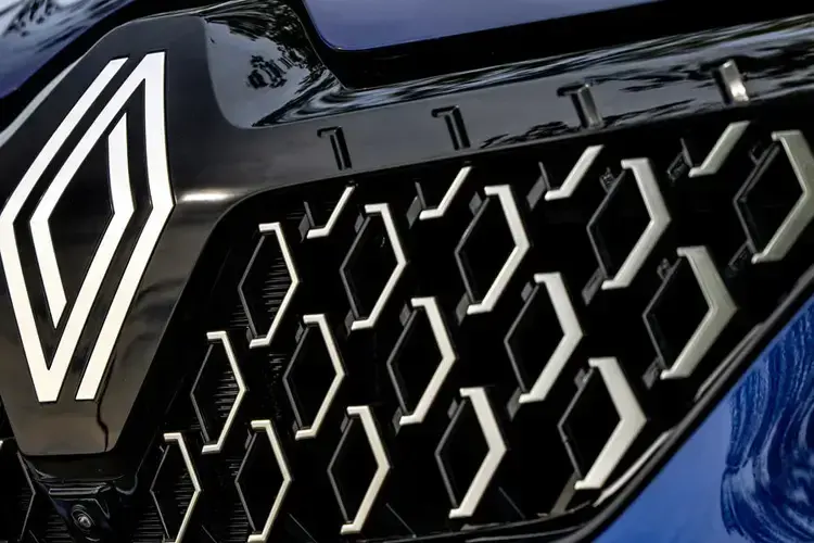 RENAULT ARKANA ESTATE R.S. Line RENAULT ARKANA ESTATE R.S. Line