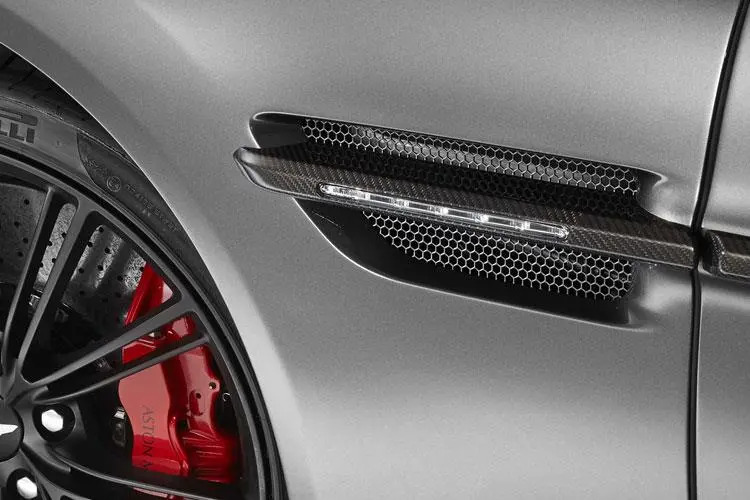 ASTON MARTIN VANQUISH COUPE Standard