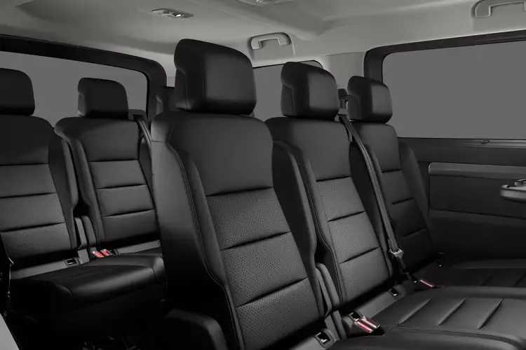 100kW You M [9 Seat] 75kWh 5dr Auto