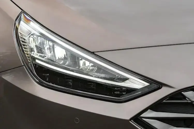 HYUNDAI I30 HATCHBACK Advance