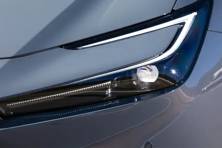 TOYOTA PRIUS HATCHBACK Design