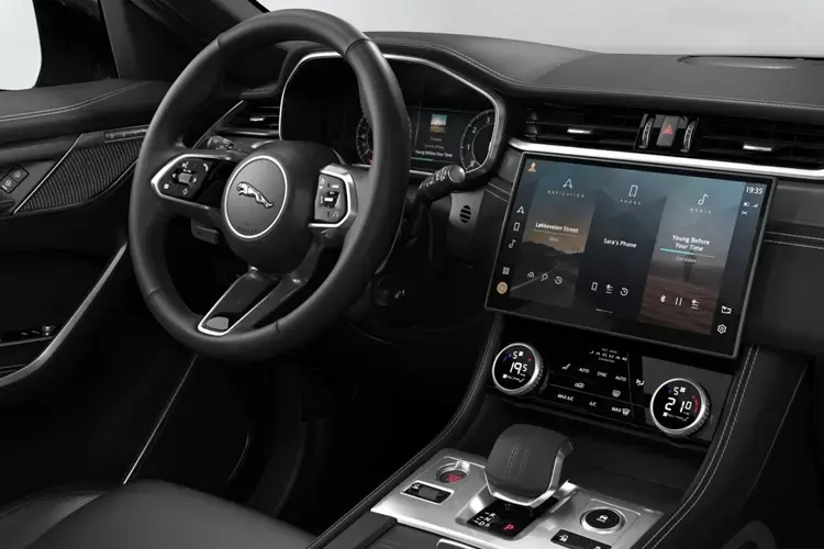 JAGUAR F-PACE ESTATE R-Dynamic HSE Black 90th Anniversary Edition