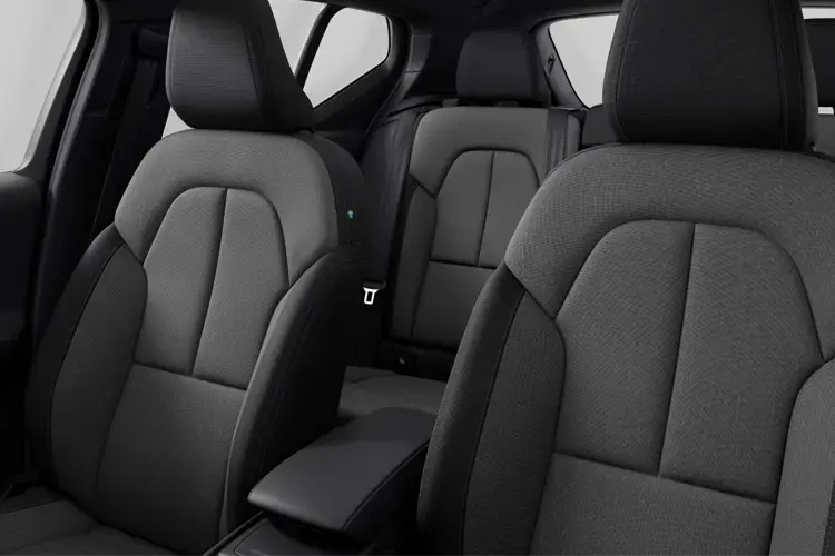 VOLVO XC40 ESTATE Plus